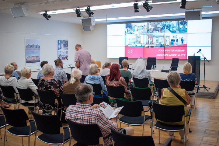 Impression der Ausstellungseröffnung