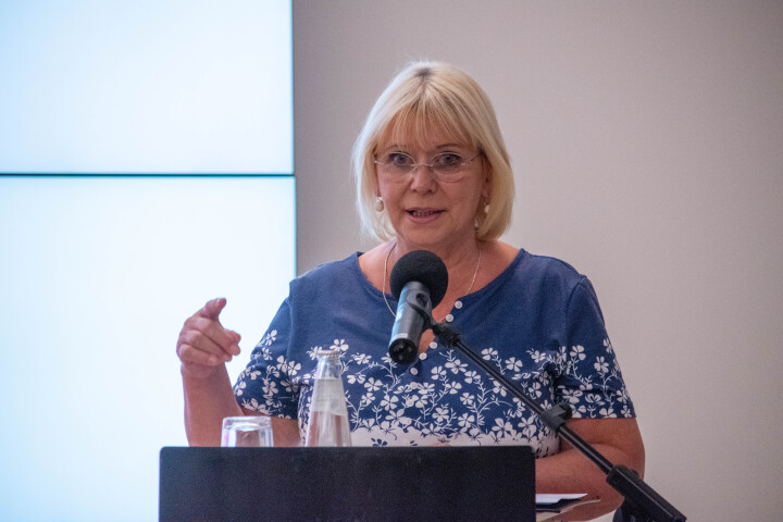 Begrüßung der Landtagspräsidentin Prof. Dr. Ulrike Liedtke zur Ausstellungseröffnung im Landtag