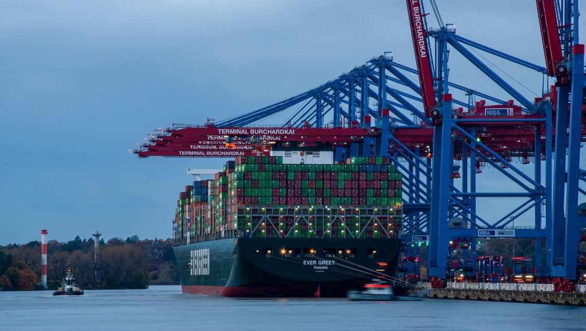 Containerschiff, Hamburger Hafen (Symbolbild)